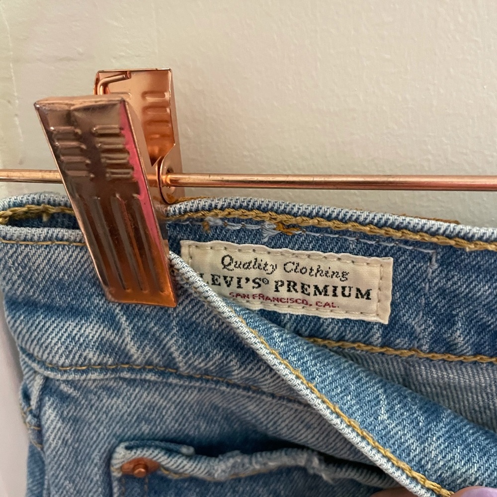 Levi’s wedgie jeans light wash